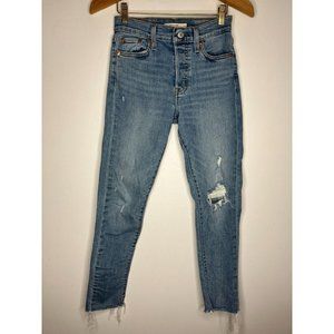 Levis Wedgie Skinny Sz 26 Light Wash Distressed Frayed Hem Button Fly Crop